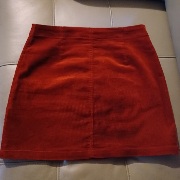 Love Tree Corduroy Skirt • Size M - Picture 5 of 12